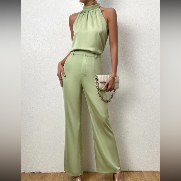 Luxe halter top and pants set - Picture 2 of 15